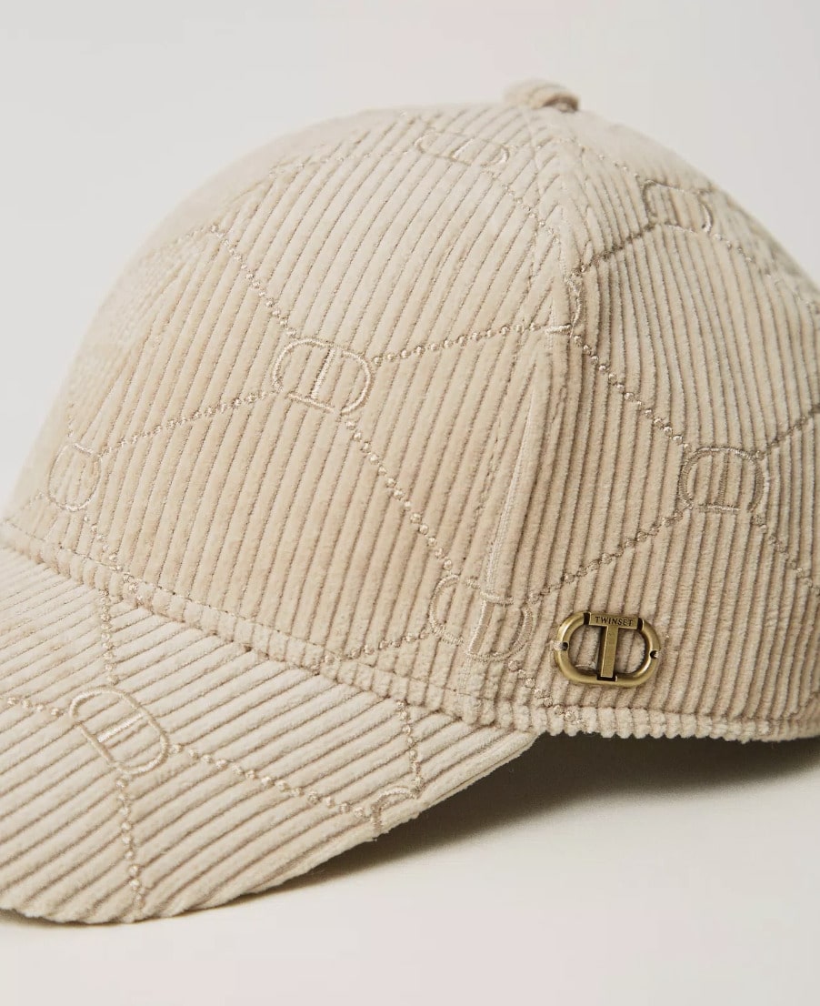 Gorra de béisbol de terciopelo